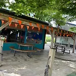 Chalet-frank *